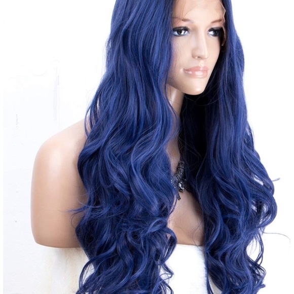 KENSINGTON 24”  BLUE-ISH MIDDLE PART LACEFRONT WIG main image 4